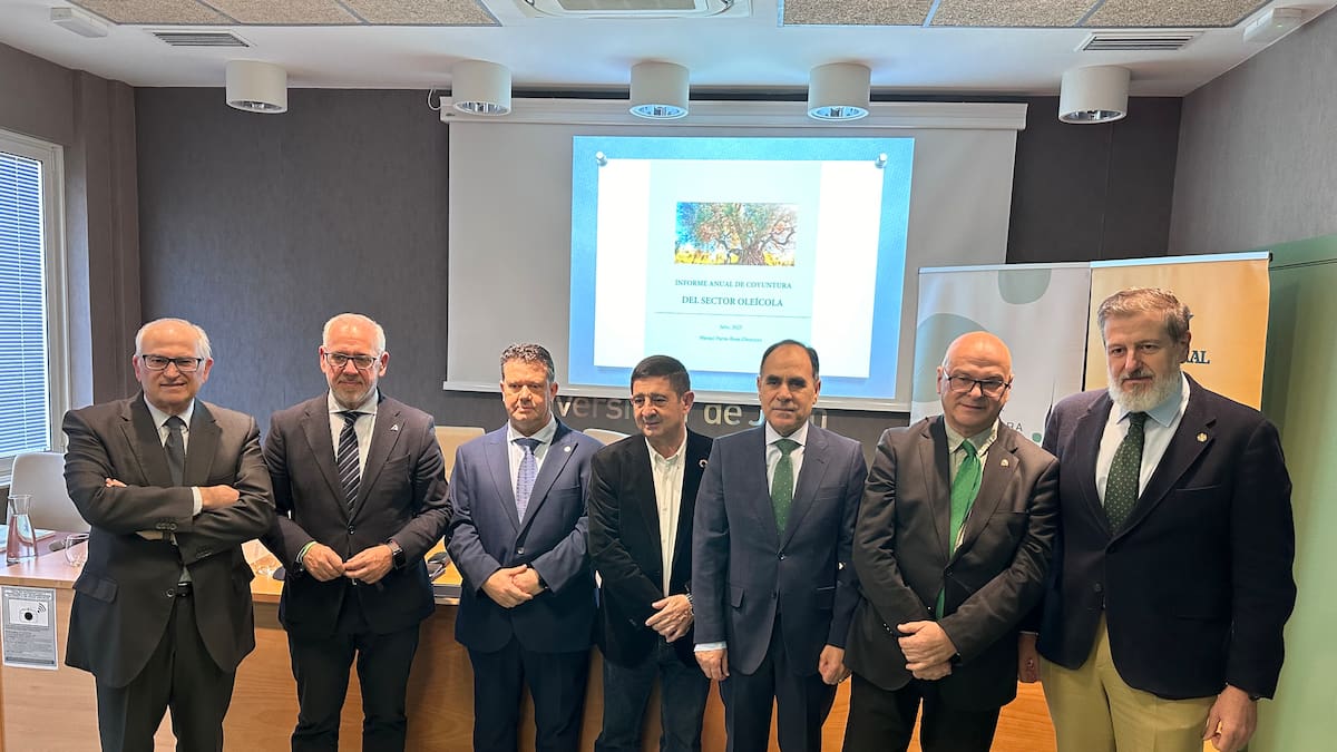 El consumo de aceite de oliva virgen extra se recupera más de un 60 por ciento en 2025, según el Informe de Coyuntura del Sector Oleícola