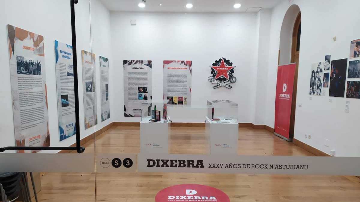 Exposición 35 años Dixebra