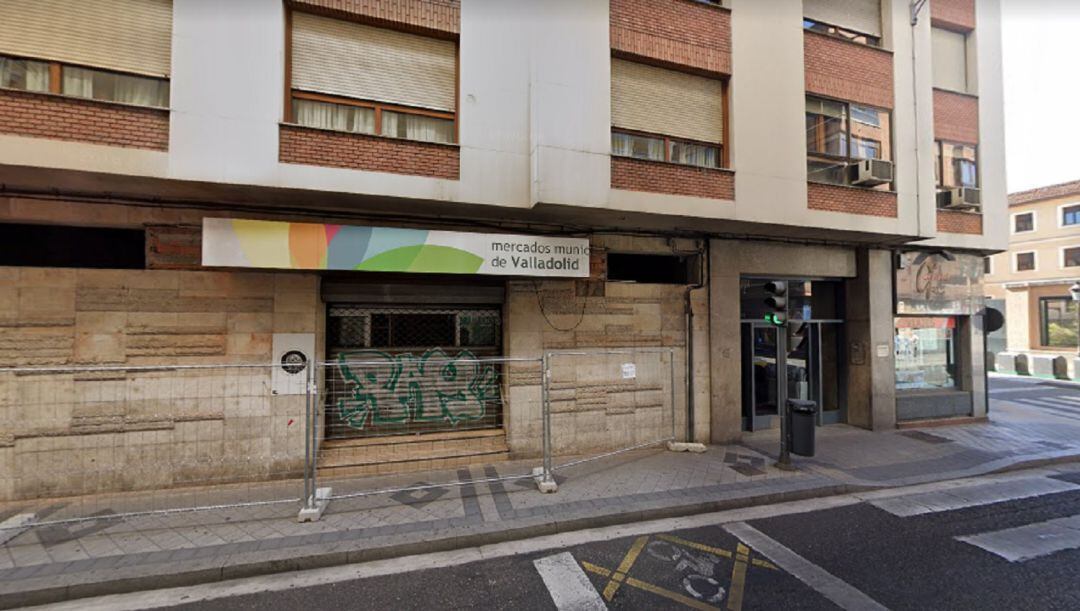 Antiguas galerías de alimentación López Gómez