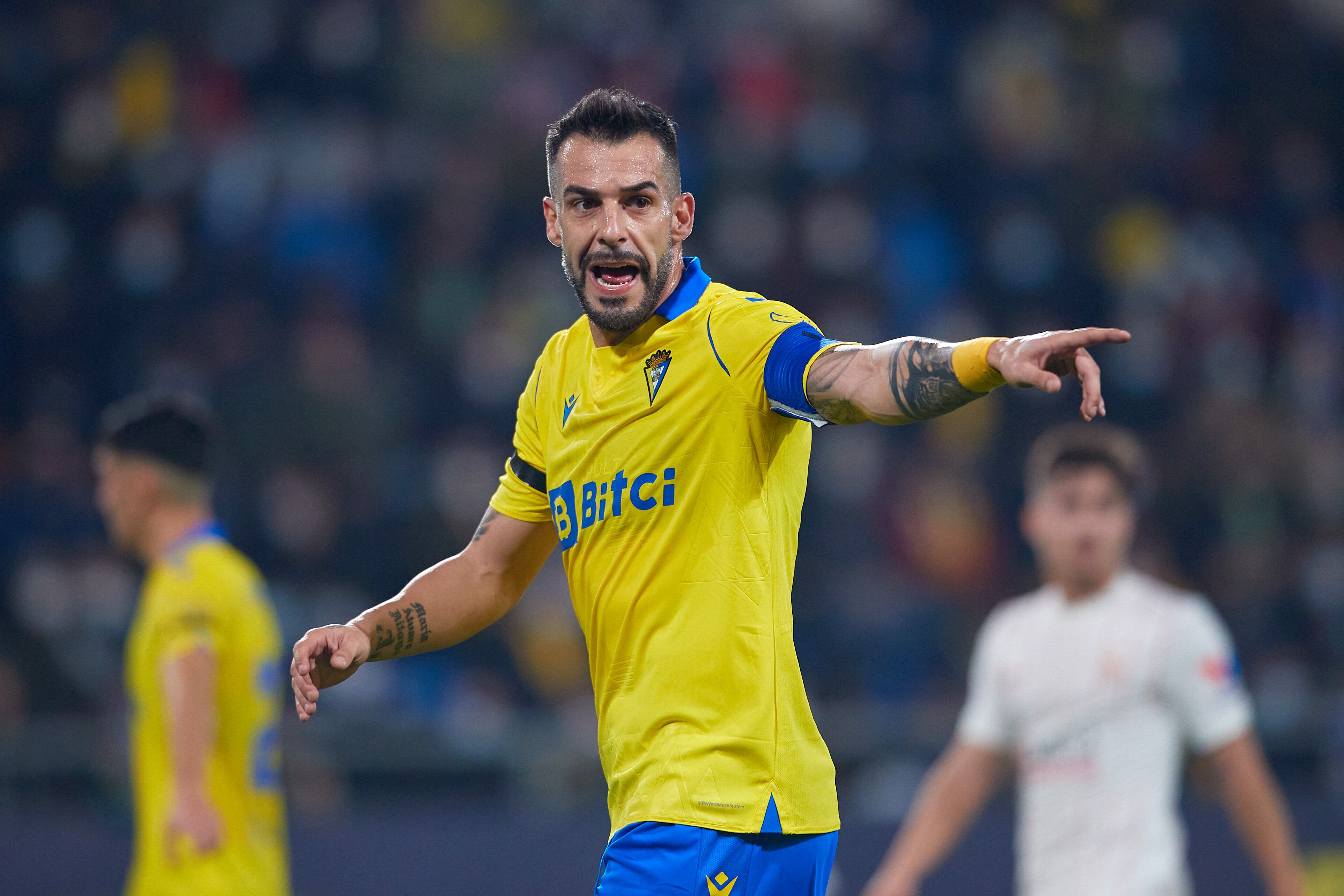 Álvaro Negredo, en un partido con el Cádiz CF