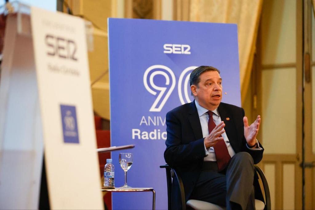 El ministro de Agricultura, Pesca y Alimentación, Luis Planas, durante un Encuentro SER en Córdoba