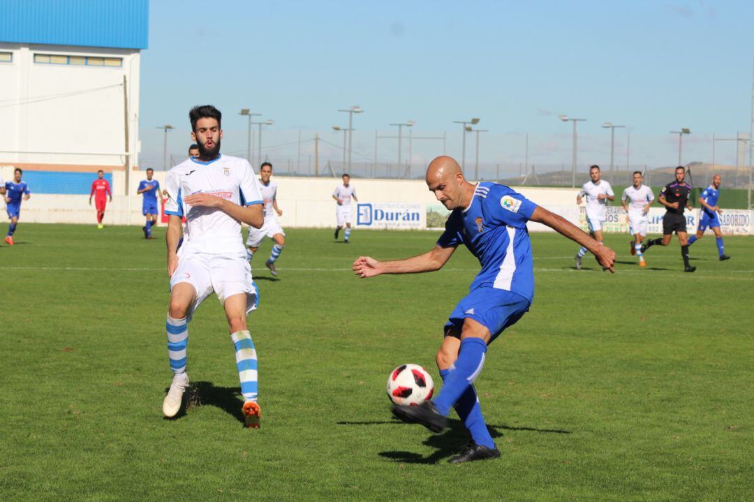 Dani Jurado durante el partido ante el Arcos CF