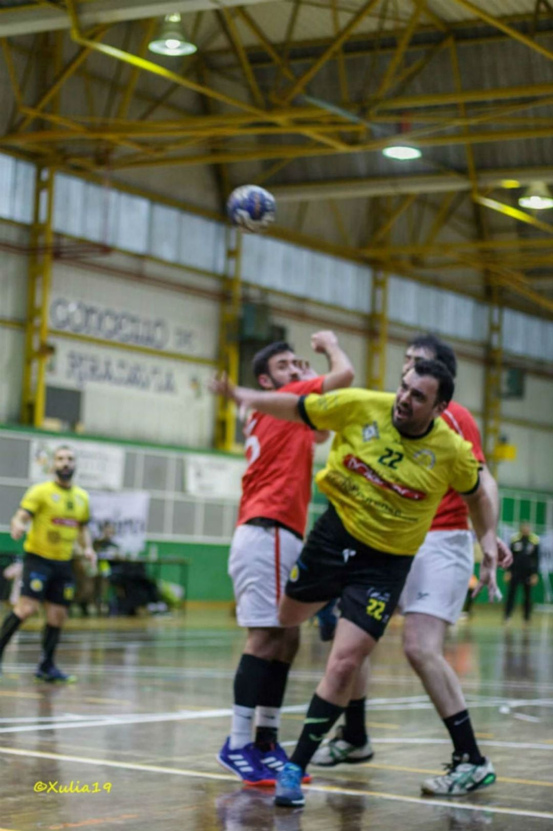 Gran partido e importante victoria del Carnes do Ribeiro ante su afición