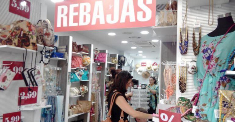 La Unión de Consumidores de Castellón recomienda a los clientes exigir calidad en sus compras