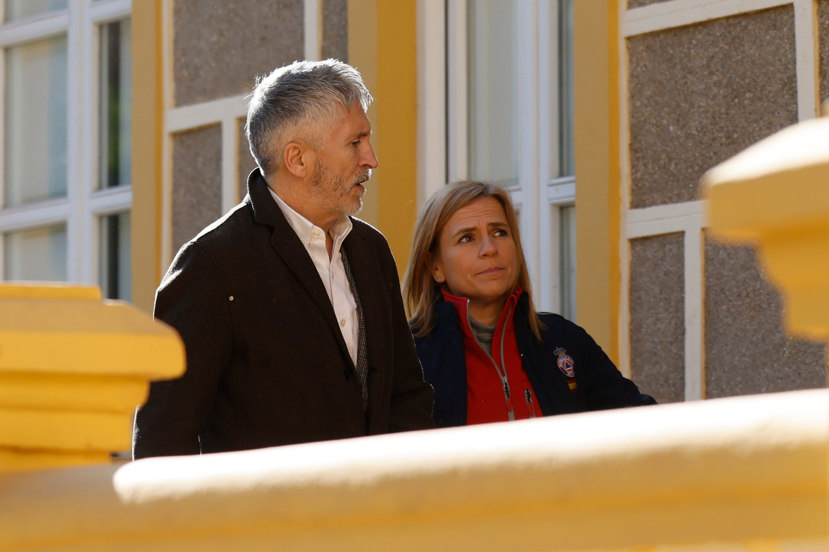 El ministro del Interior, Fernando Grande-Marlaska y la delegada del gobierno en Valencia, Pilar Bernabé realizan una visita al cuartel de la Guardia Civil en Paiporta