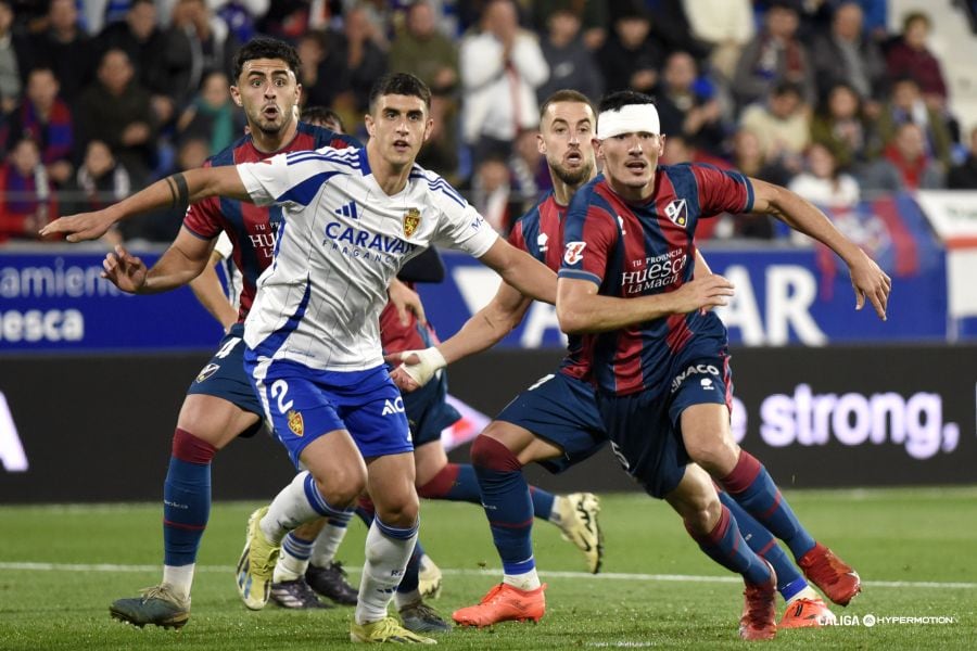 SD Huesca  y Real Zaragoza empataron en el derbi aragonés disputado en El Alcoraz