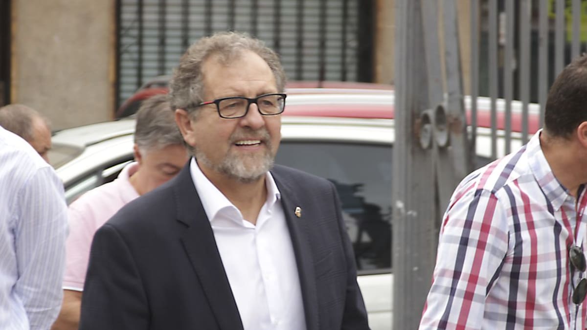 El Presidente de la Diputación, en cuarentena por su cercanía a un caso positivo de COVID-19