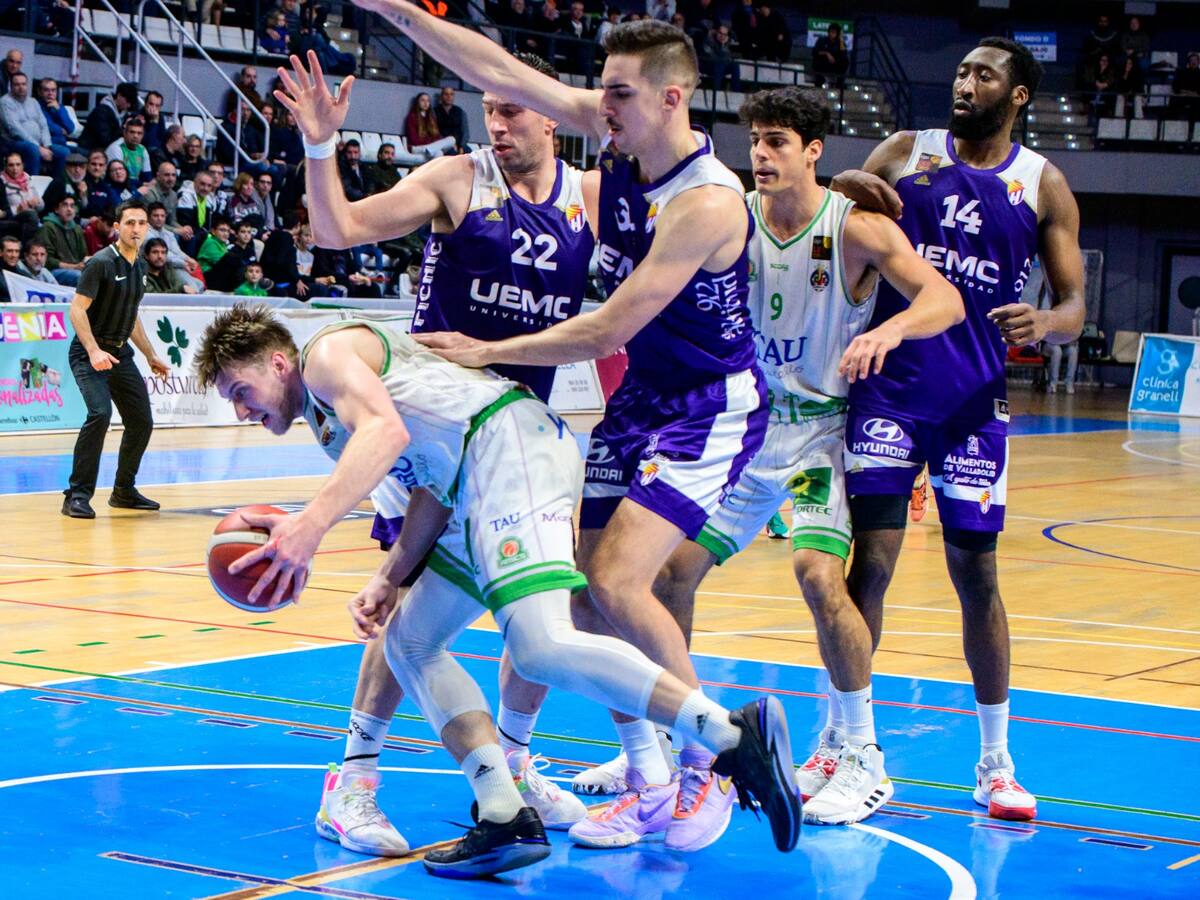 El RVB no puede culminar la remontada en un final de infarto en Castellón (80-77)
