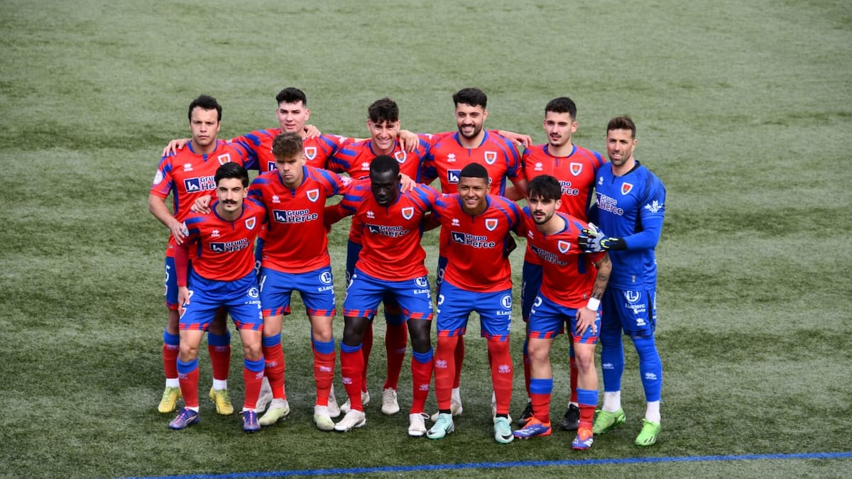 Rueda de prensa Aitor Calle (entrenador Numancia ) en Guijuelo - El Numancia cumple y gana en Guijuelo 1-4 para asegurar la segunda plaza
