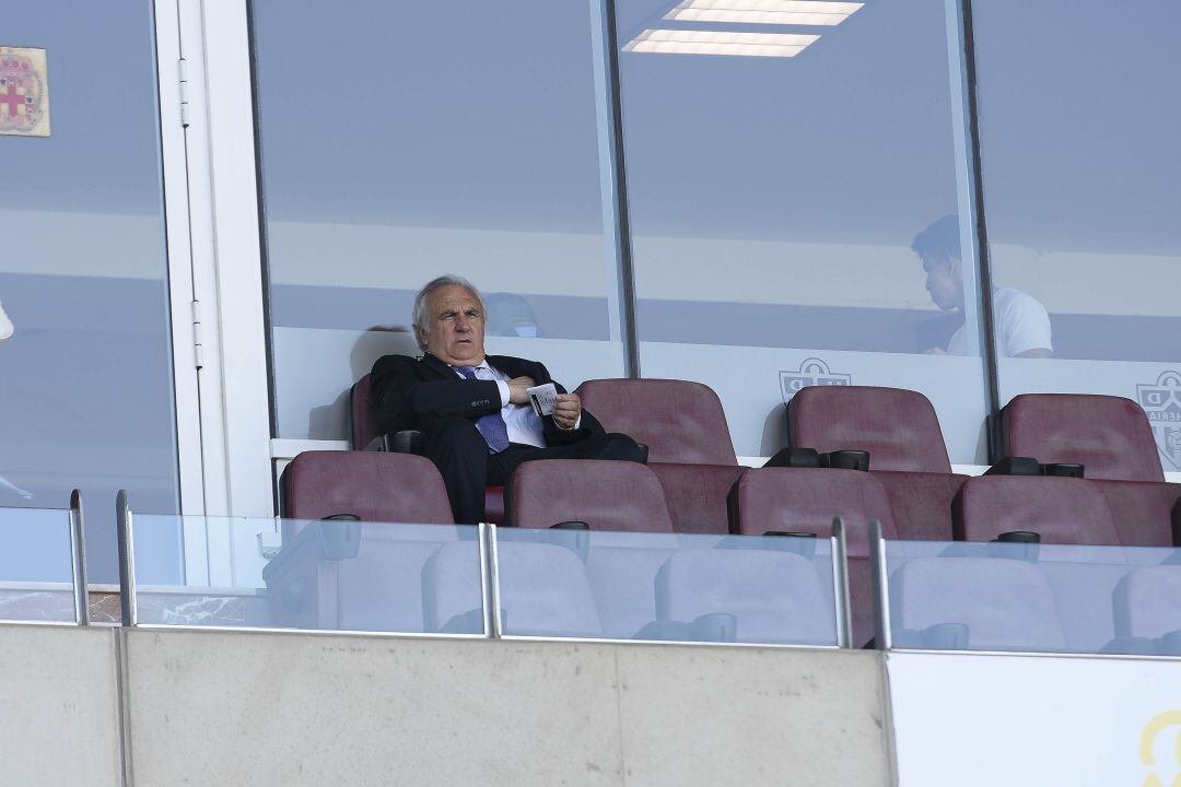 Alfonso García, en el palco del Estadio Mediterráneo.