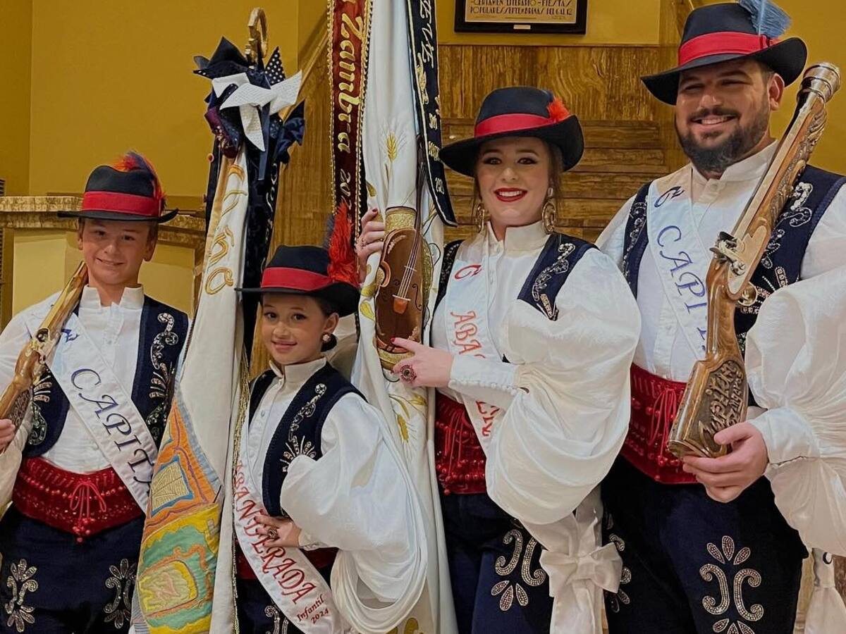 Moros y Cristianos de Elda. Hablan los cargos de la Comparsa de los Zíngaros