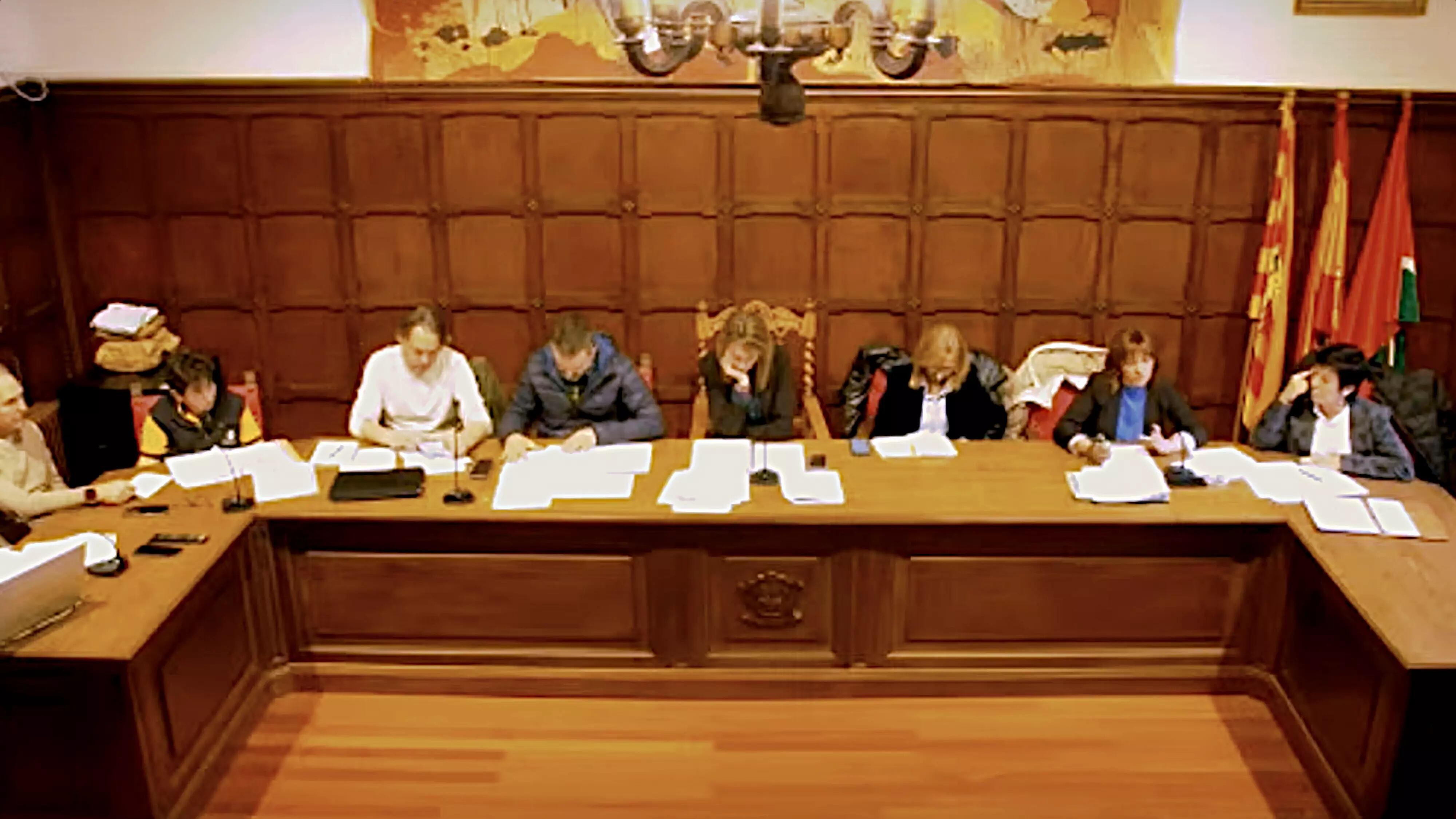 Imagen del pleno extraordinario de Biescas en el que se aprobaron los presupuestos de 2025