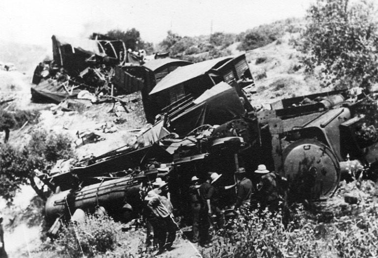 Imagen de otro accidente en Los Pradillos, con fecha de 1964, donde hubo dos personas fallecidas. 