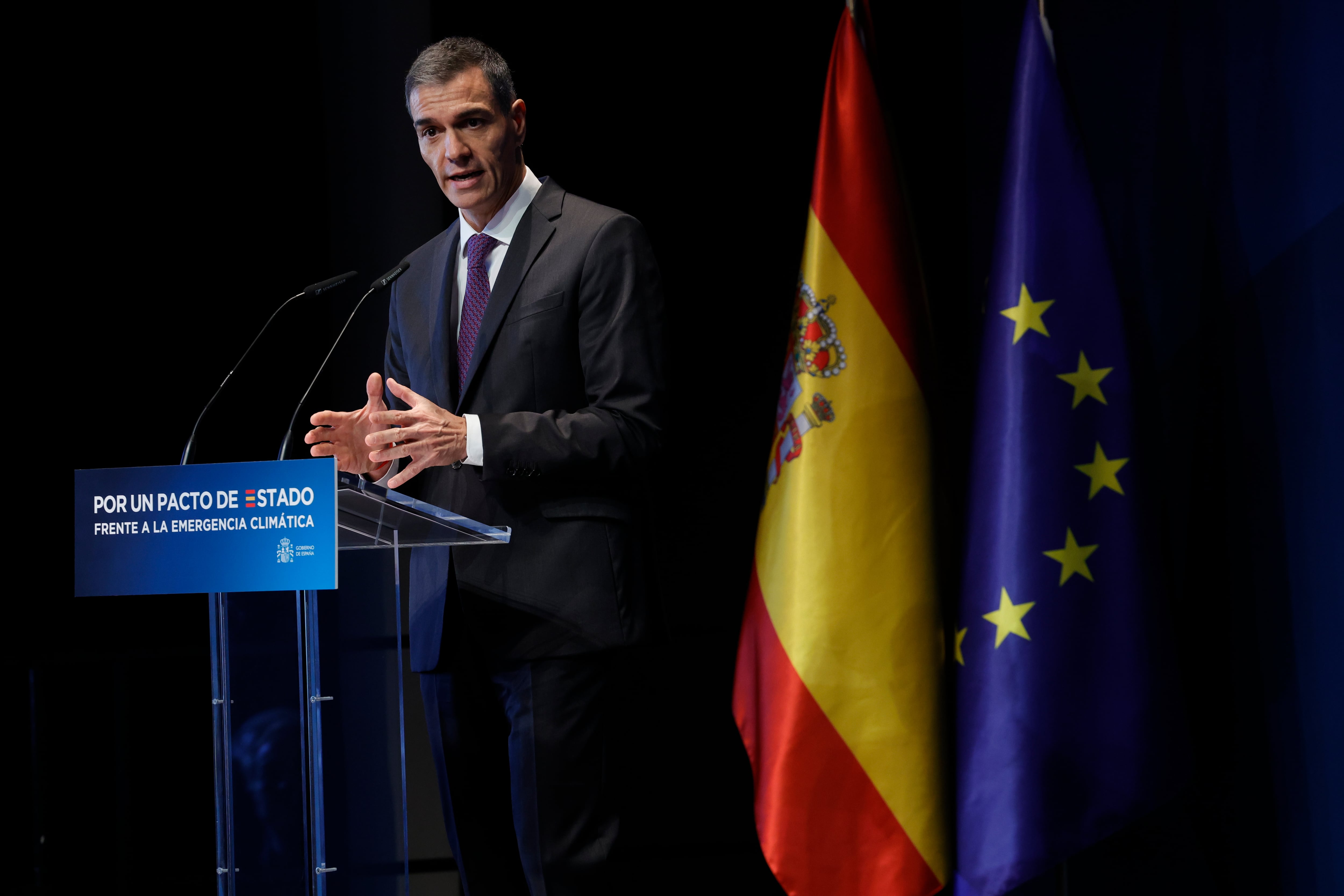 El presidente del Gobierno, Pedro Sánchez clausura el acto 'Avanzando en el pacto de Estado frente a la emergencia climática', este miércoles en el Círculo de Bellas Artes, en Madrid.
