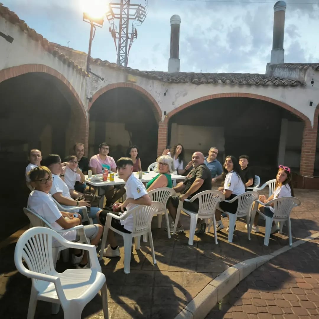 Cena de hermandad