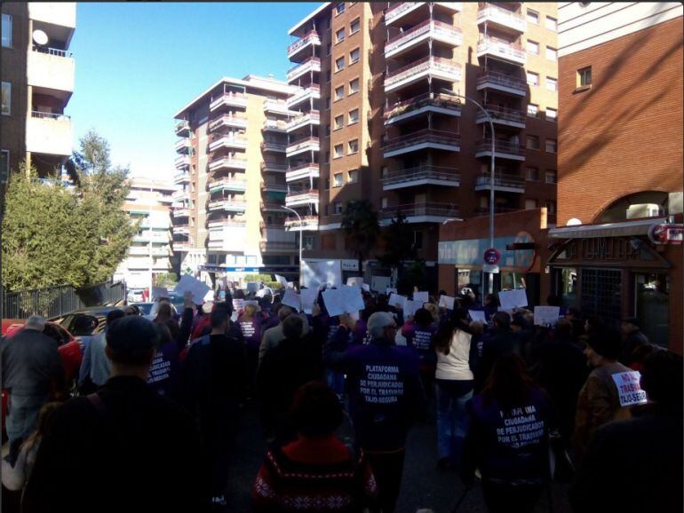 Cerca de mil personas han acudido a la manifestación.