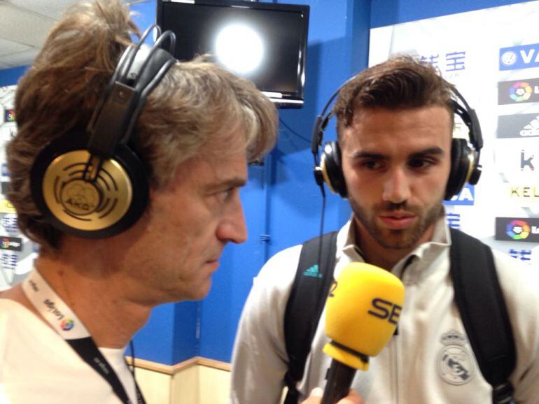 Borja Mayoral durante la entrevista con Carrusel Deportivo tras el partido en Anoeta.