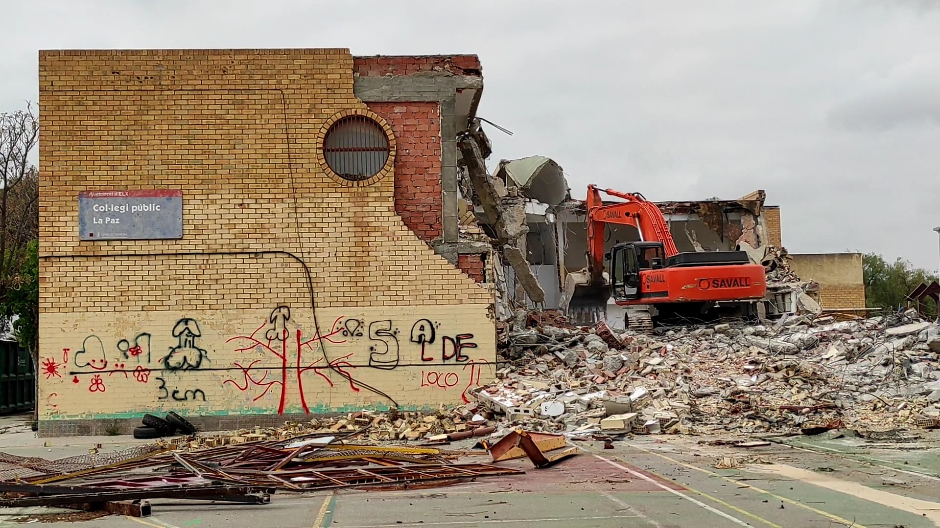 Demolición colegio La Paz de Torrellano
