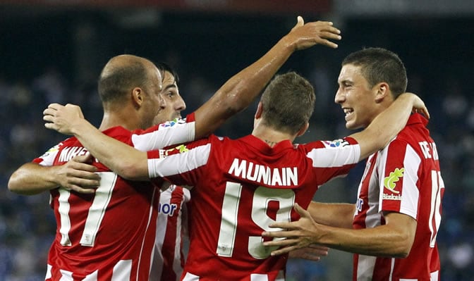 Los jugadores del Athletic celebran un gol