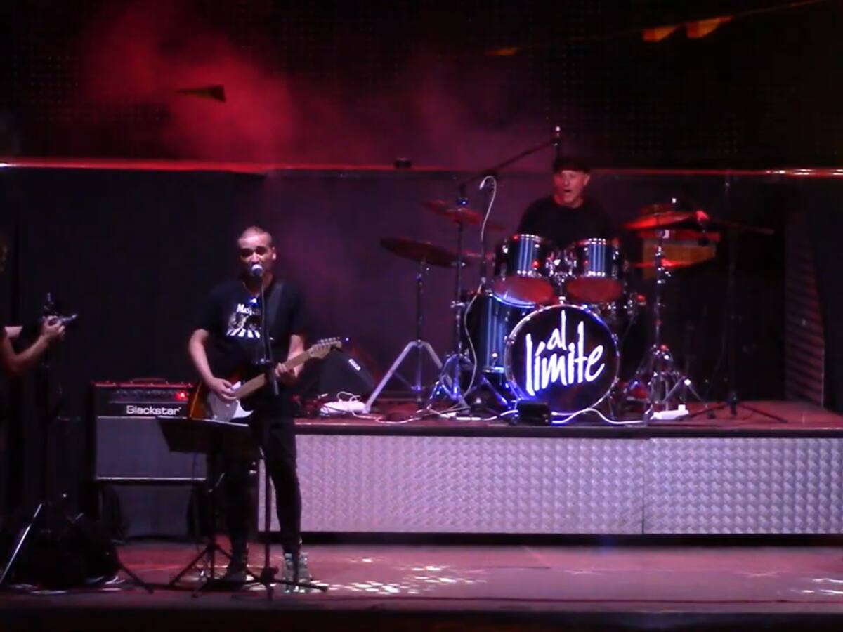 Los quintos del 69 se constituyen en asociación