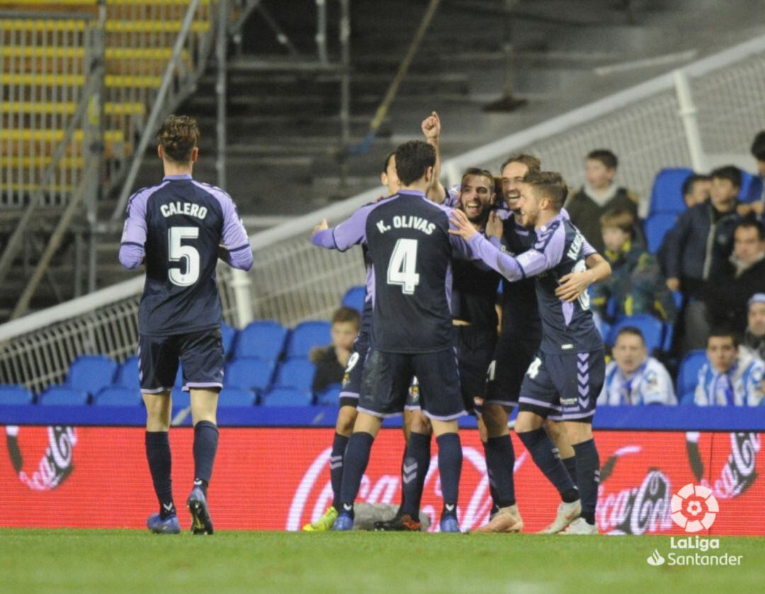 El Real Valladolid celebra un gol ante la Real Sociedad