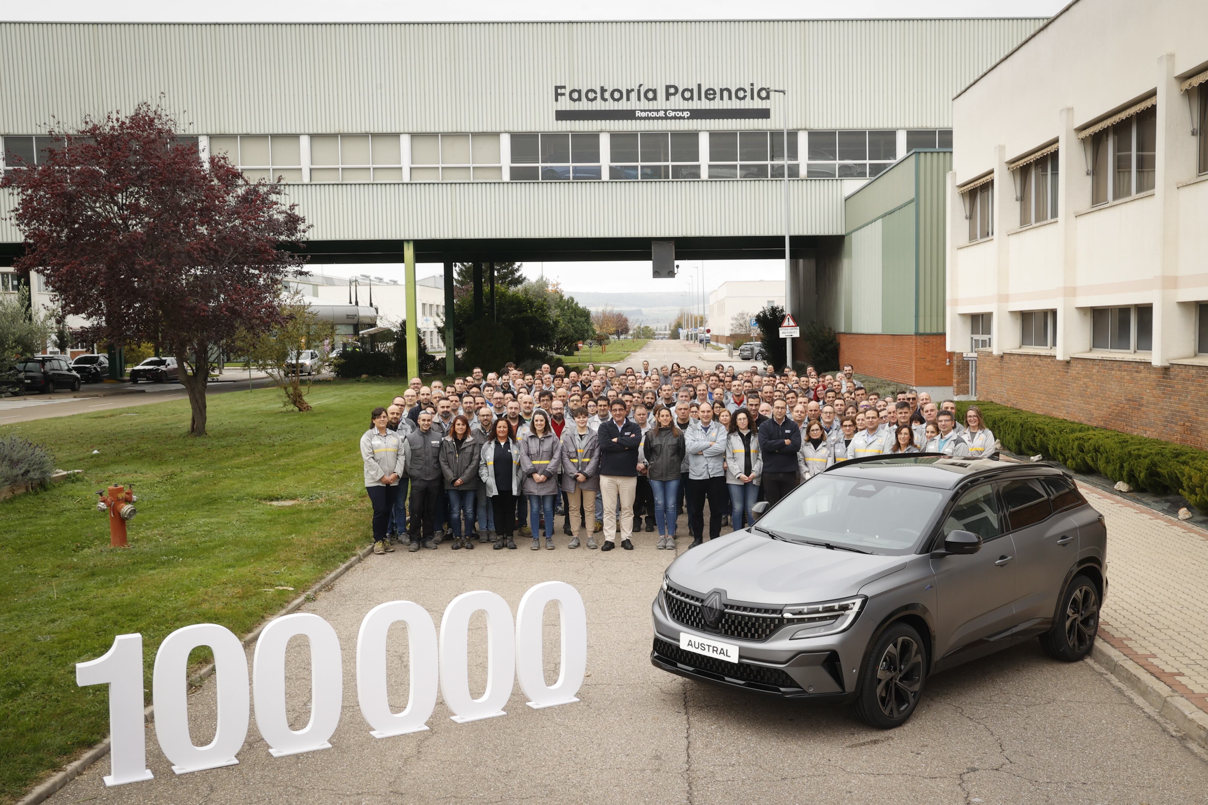 La Factoría de Palencia ha producido hoy la unidad 100.000 del Renault Austral