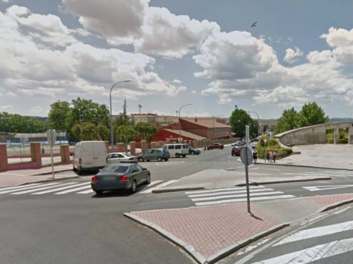 Se instalará una cámara en la rotonda de acceso a la calle José Bachiller