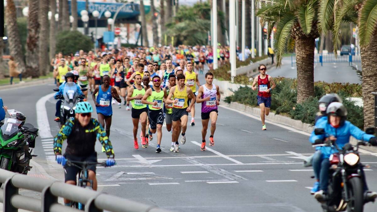 Alicante Corre, con José Manuel Albentosa sobre la Media Maratón Aguas de Alicante