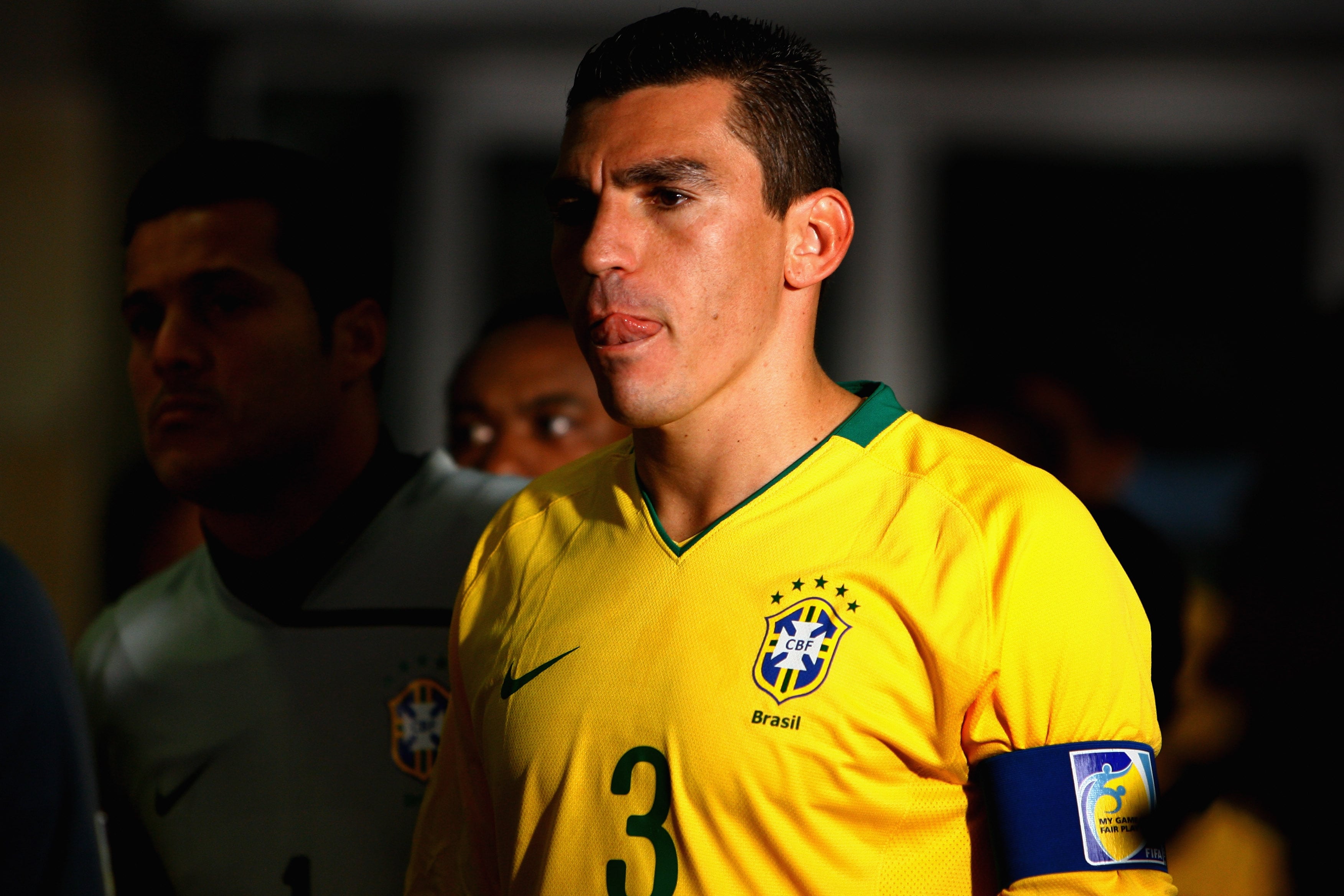 Imagen de archivo de Lúcio durante su etapa como capitán de Brasil