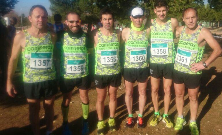 Atletas del Camisetas Económicas Elda en Quintanar de la Orden