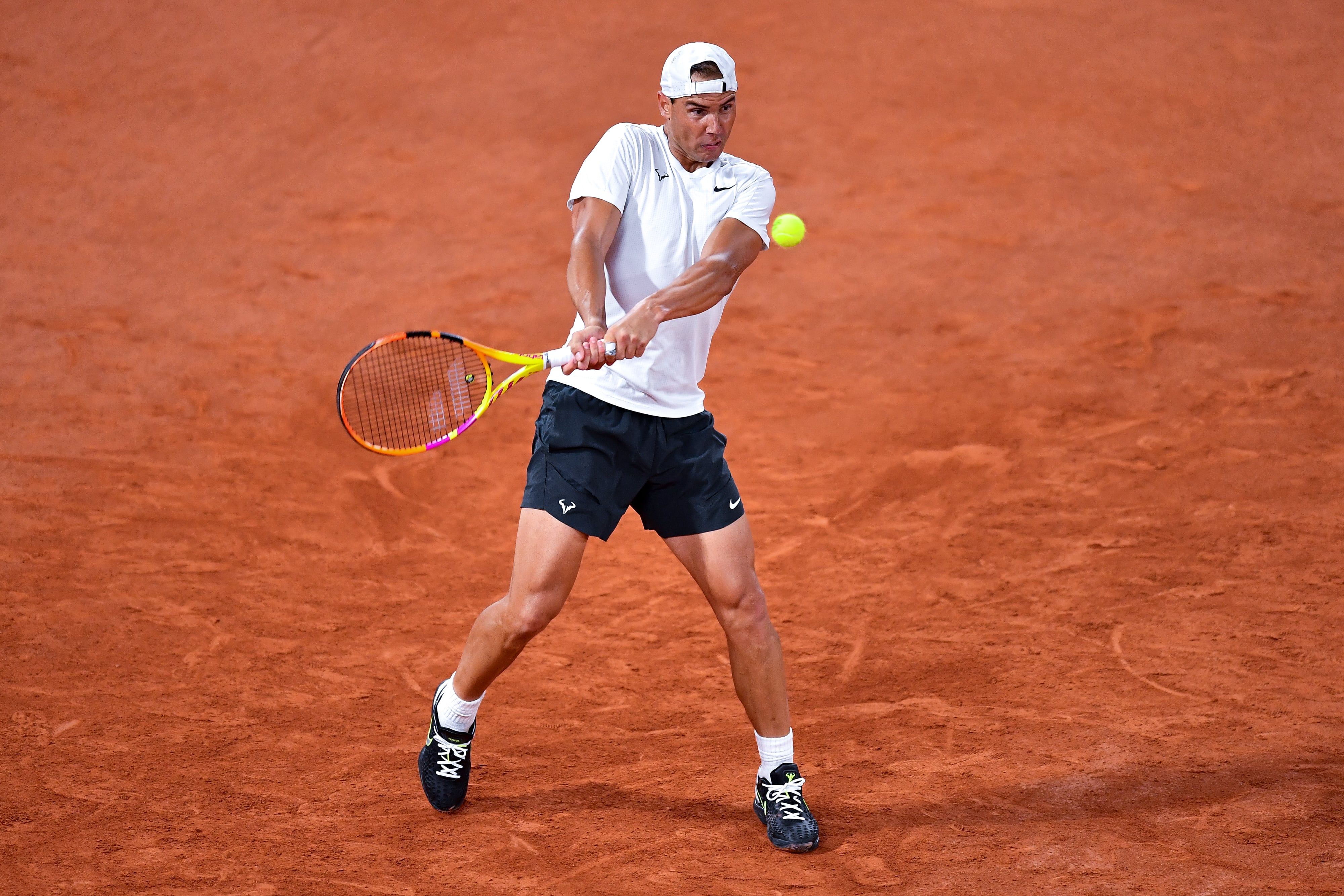 Rafa Nadal, durante su primer entrenamiento en el Roland Garros 2024