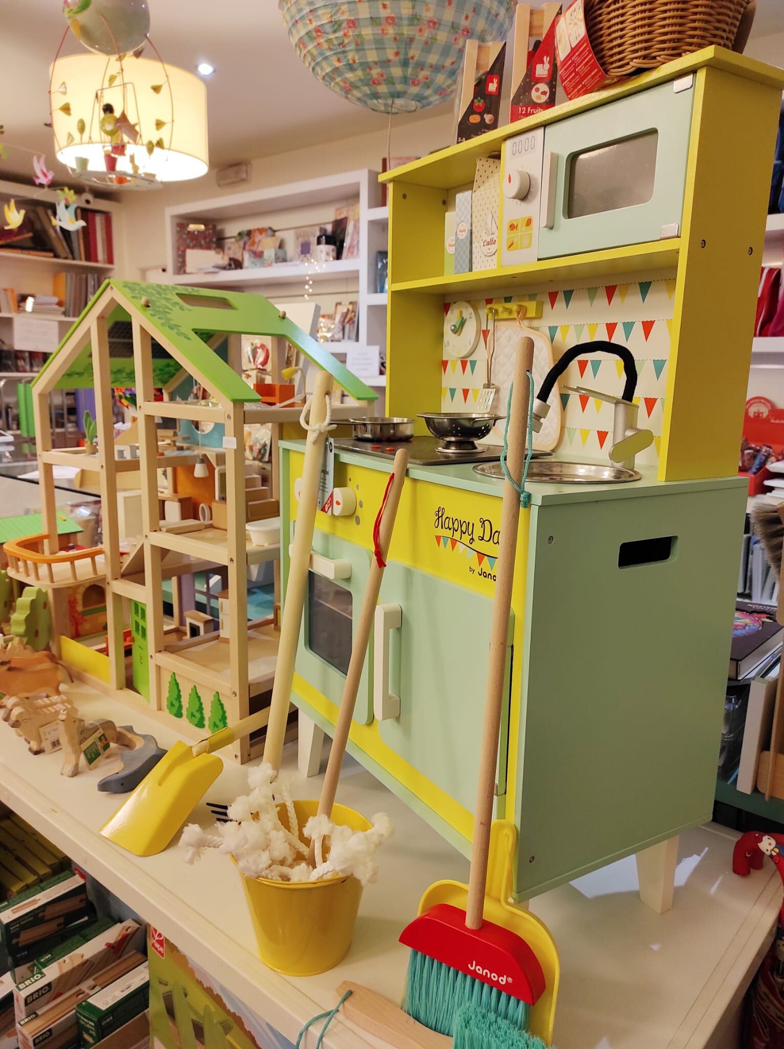 Tintoneti, tienda de juego especializado infantil, ubicada en la Calle San Isidro de Talavera de la Reina