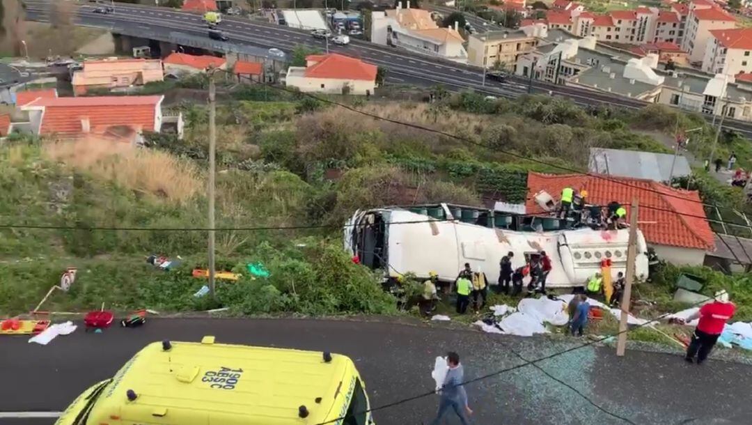 Imágenes del accidente publicadas por la televisión pública de Portugal.