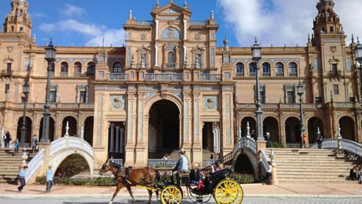 Sevilla crecerá turísticamente en 2023 según Antonio Jiménez