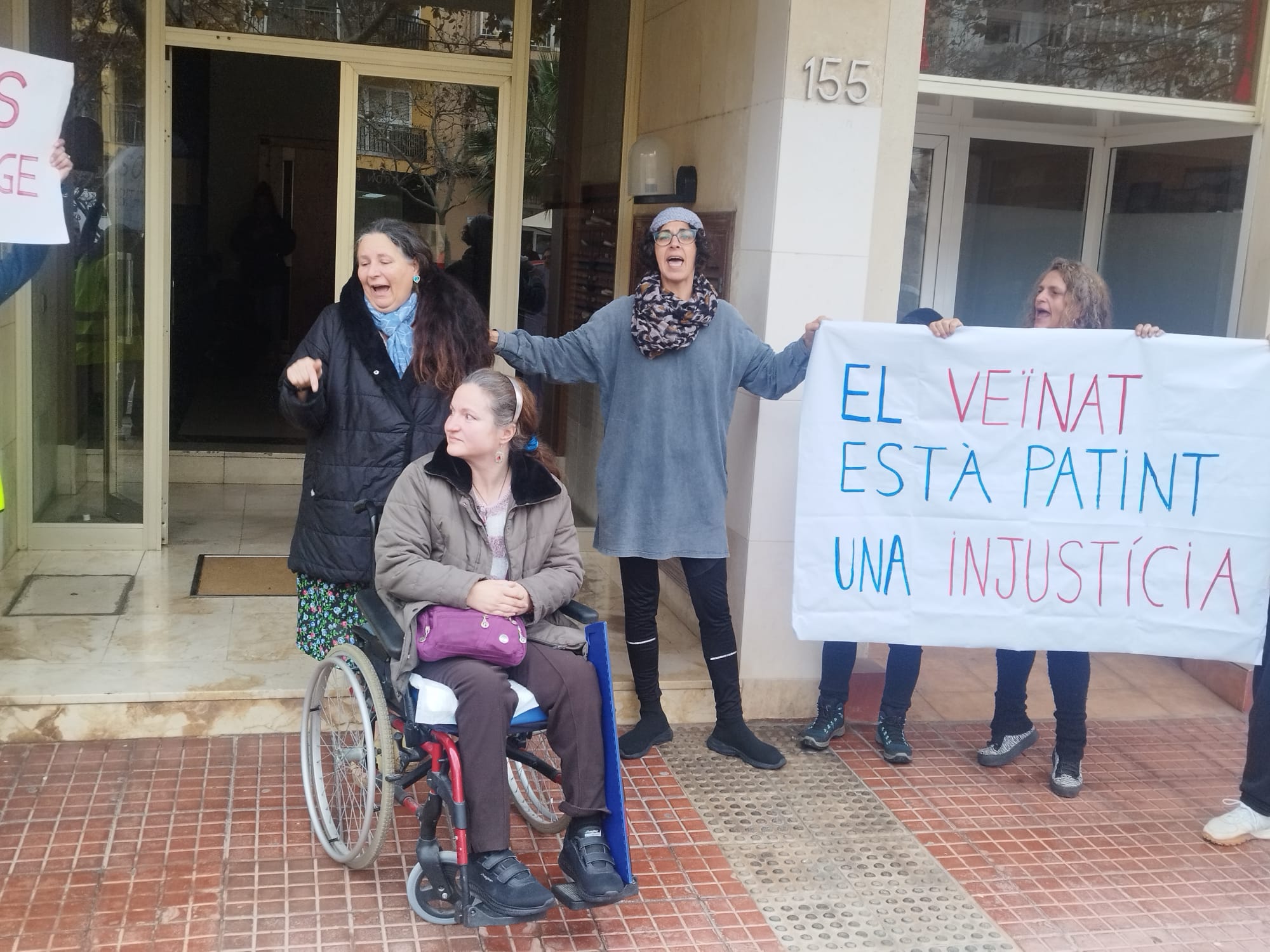 Moment de la sortida de la família