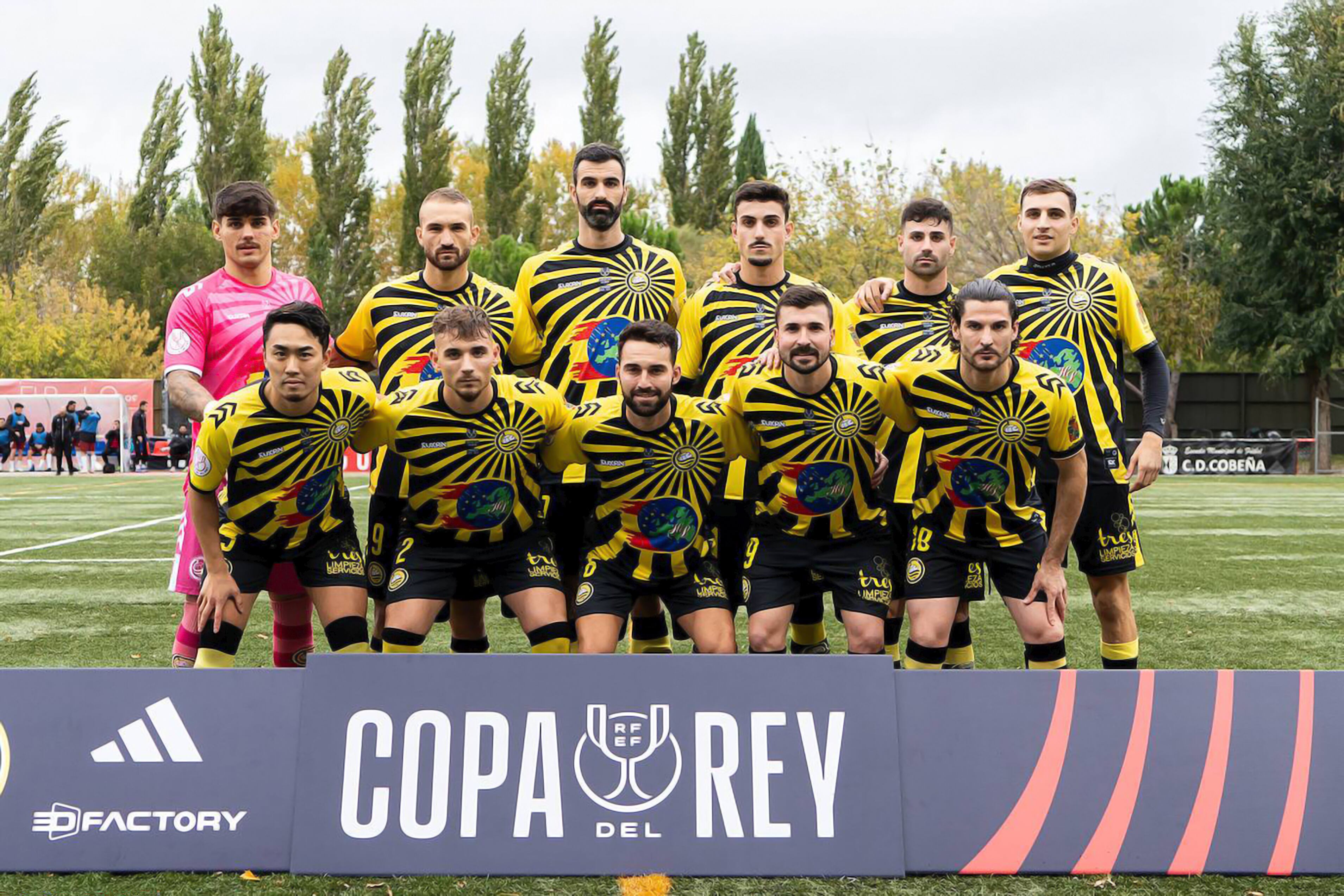 Once titular del Cayón ayer en Copa del Rey en su enfrentamiento contra el Ursaria en el Polideportivo La Dehesa