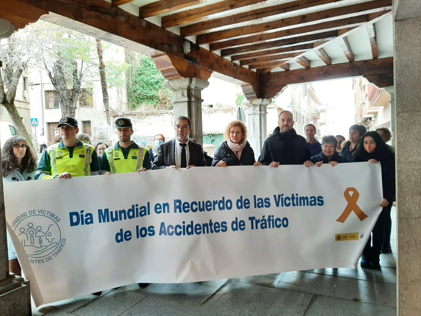 Minuto de silencio esta mañana a las puertas de la Jefatura Provincial de Tráfico con motivo del Día Mundial en Recuerdo de las Víctimas de tráfico