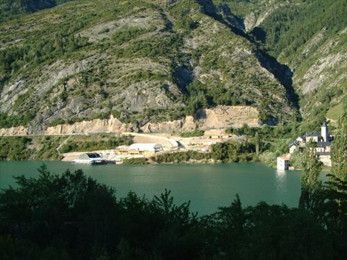 Escenario del Auditorio natural de Lanuza, donde se celebran los conciertos del festival Pirineos Sur