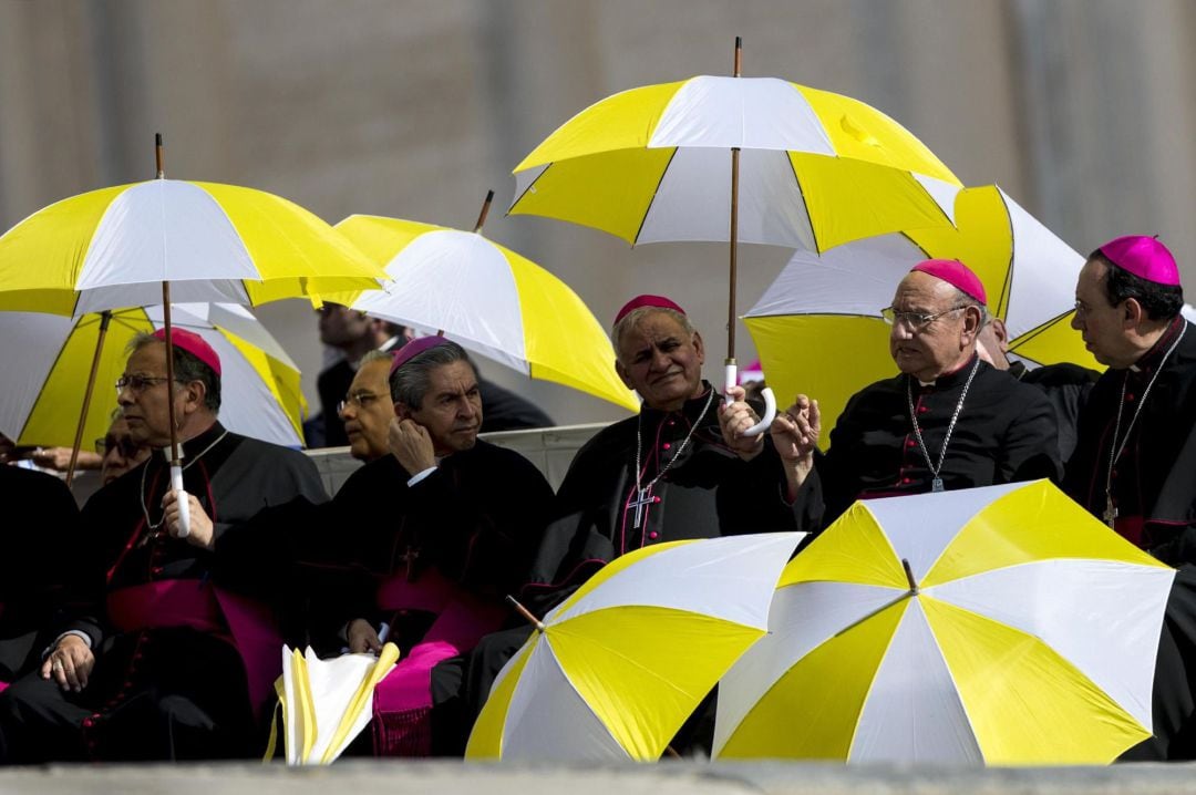 El Vaticano advierte de que el secreto de confesión no admite excepciones tras cuestionarse en los casos de abusos