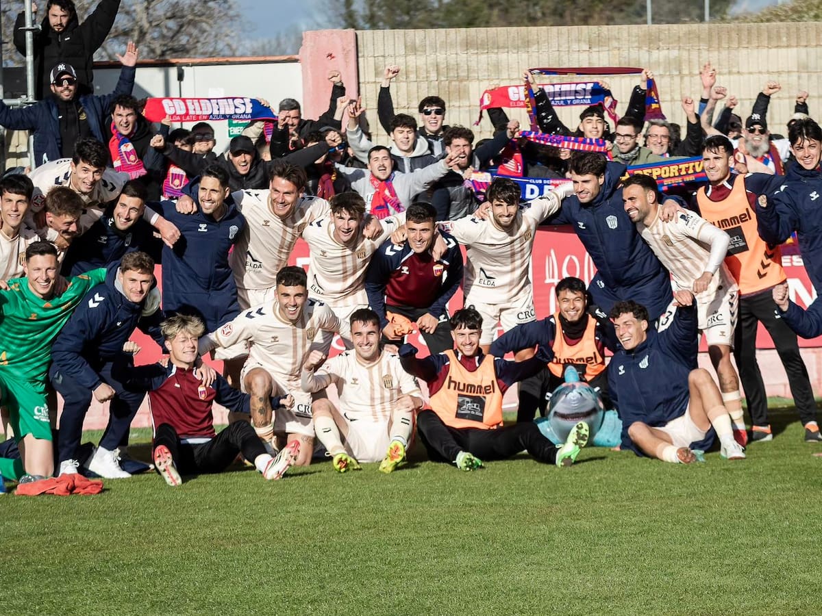 El Eldense premia a los aficionados que se desplazaron a Tarazona