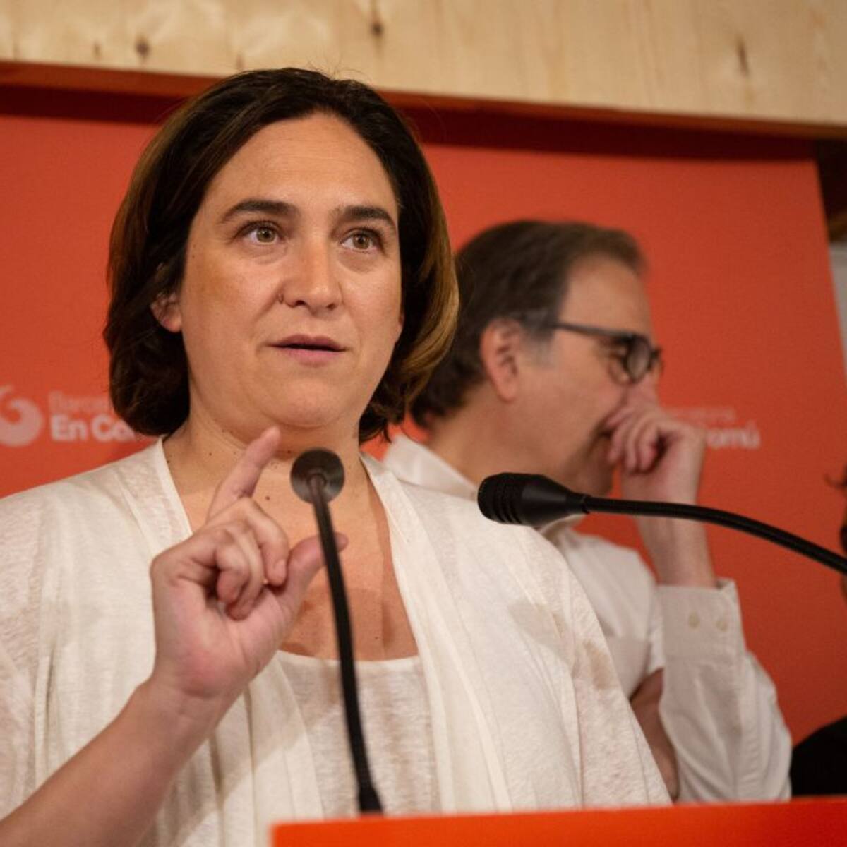 Colau apuesta por un pacto con el PSC con ella como alcaldesa