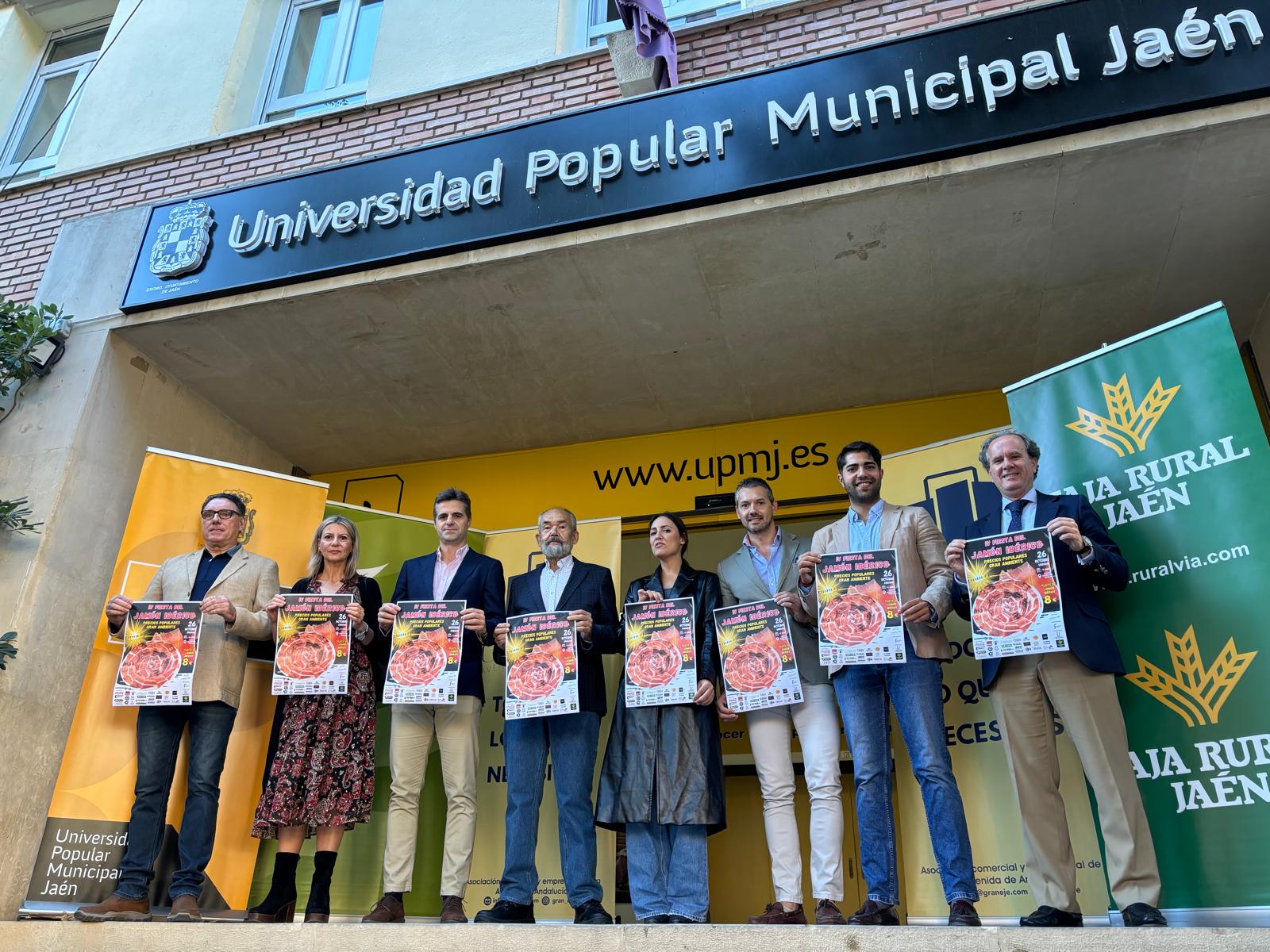 Organizadores y patrocinadores de la IV Fiesta del Jamón Ibérico del Gran Eje.