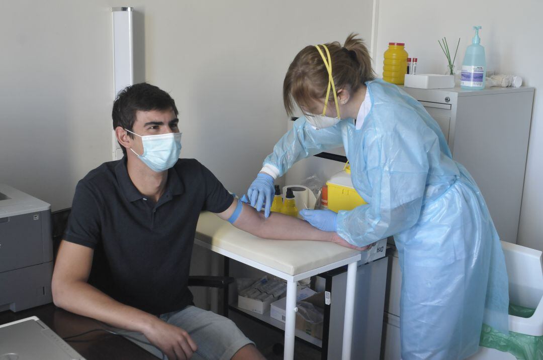 El central Javi Marcos durante la realización de los test en el Hospital Recoletas