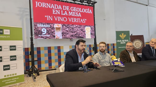 Presentación del director de PaleoMágina, Marco Antonio Bernal