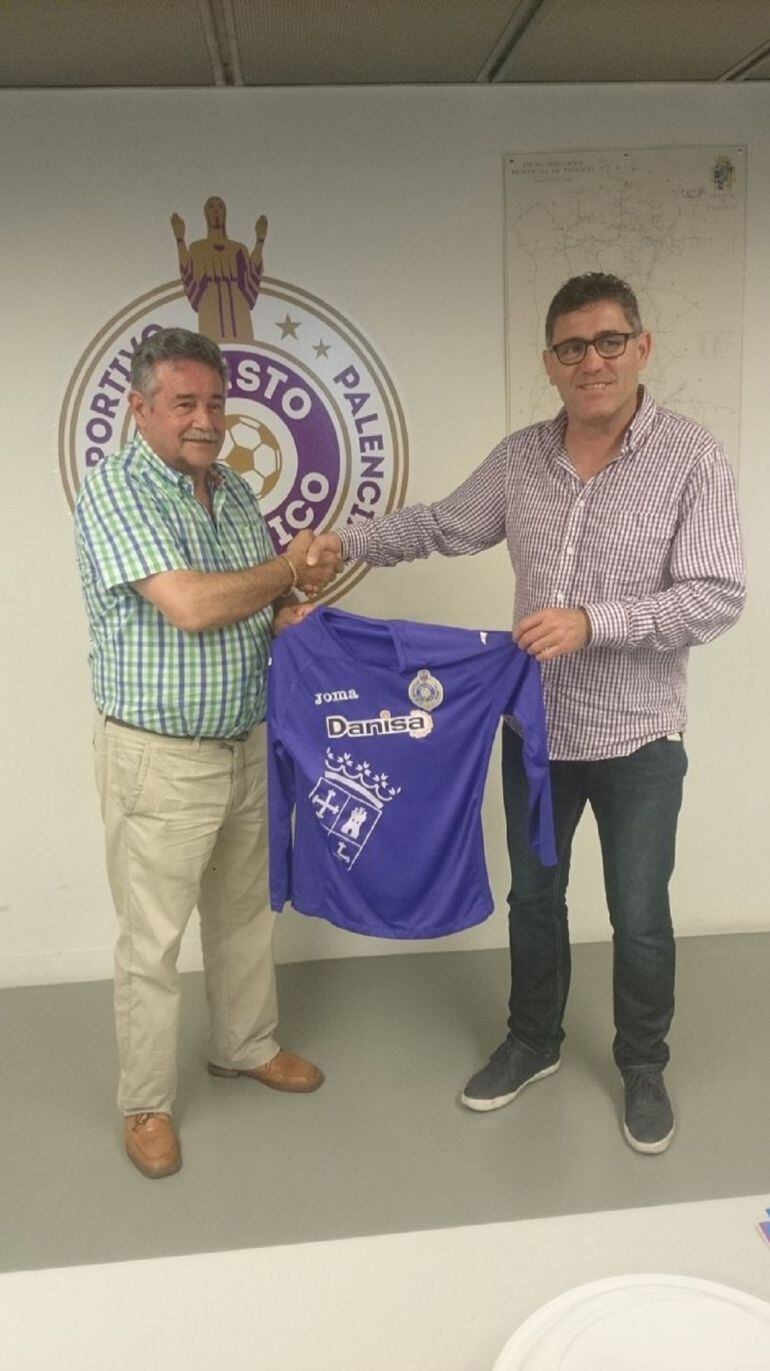 Danisa Cristo Atlético y el técnico Manuel Infante Guzón han llegado a un acuerdo para renovar