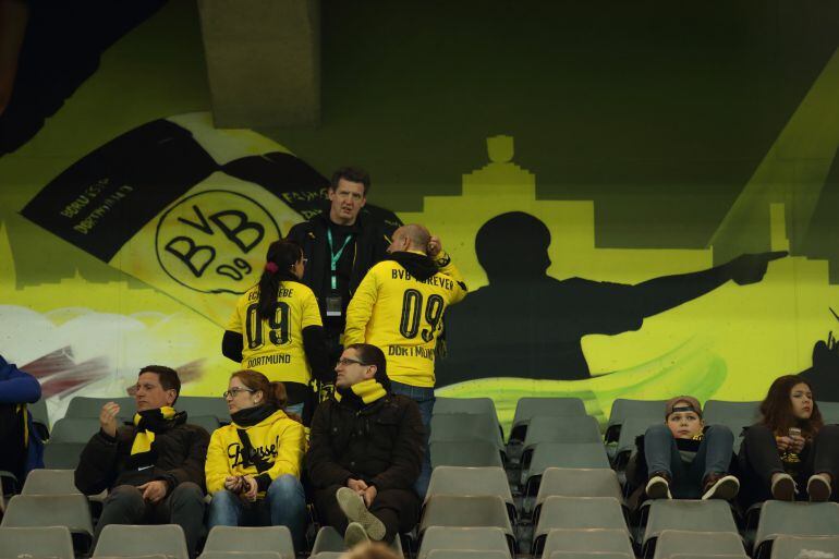 Aficionados del Borussia, en su estadio 