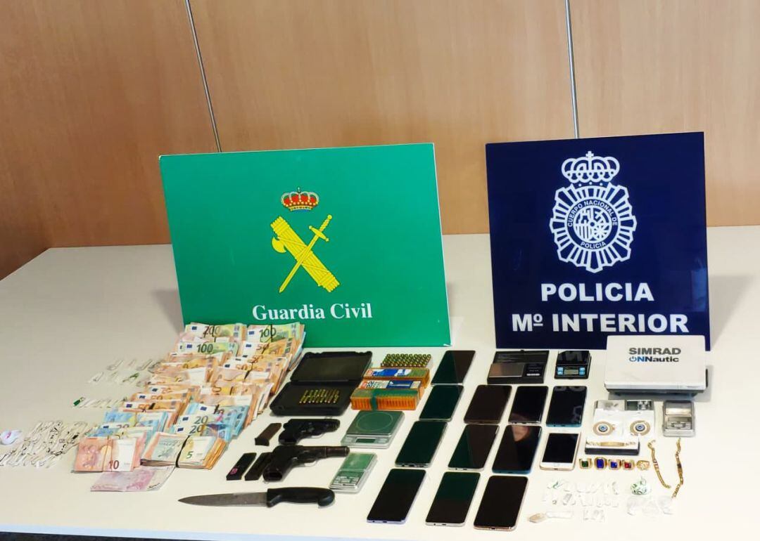 Policía y Guardia Civil desarticulan dos bandas dedicadas a la venta de droga al menudeo en Pontevedra y Vigo