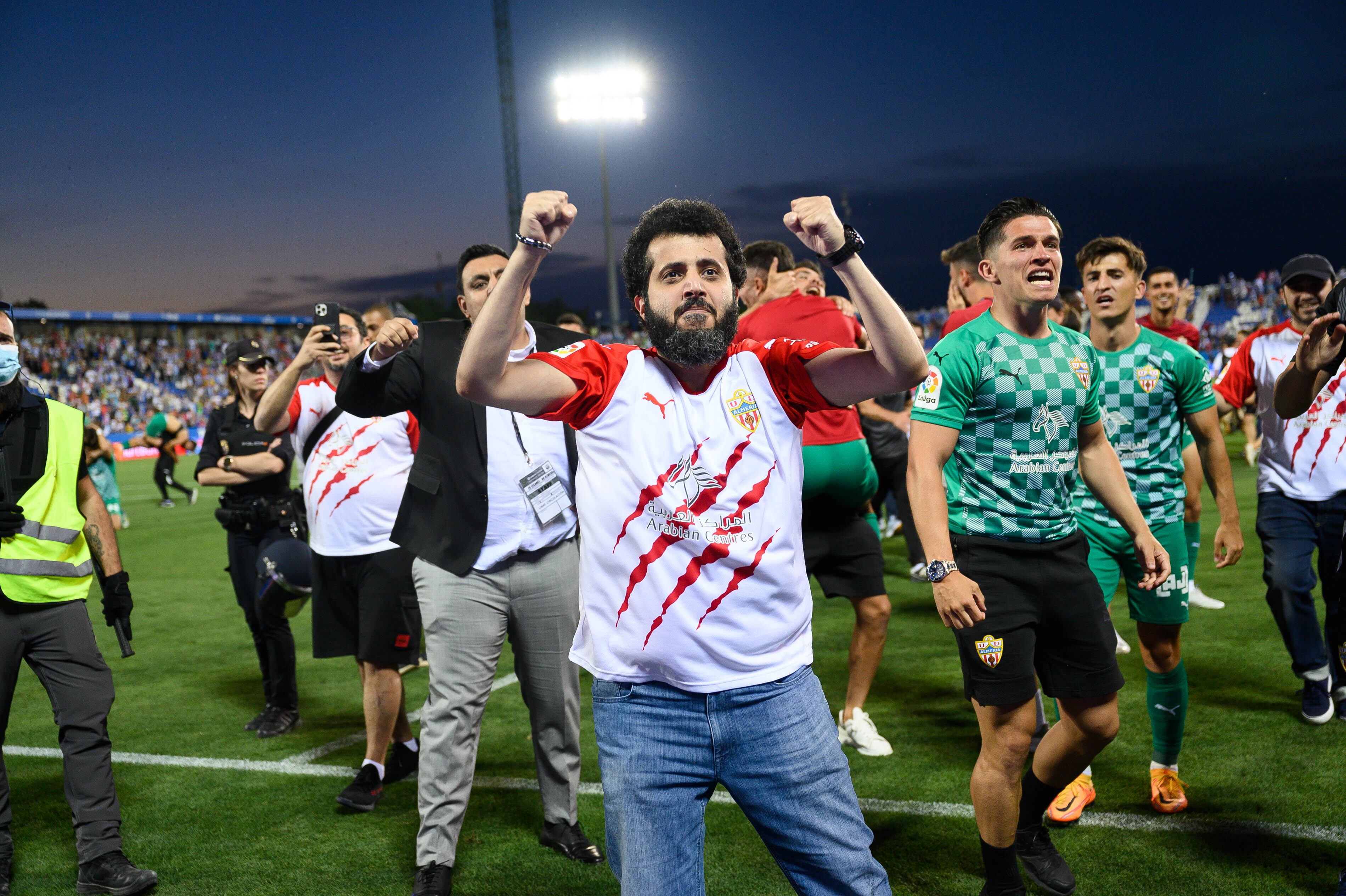 Turki celebrando el ascenso a Primera en Butarque.