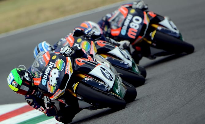 El piloto español de Moto2 Pol Espargaro durante una sesión de entrenamientos libres para el Gran Premio de Italia de motociclismo, el sábado 14 de julio de 2012 en el ciurcuito de Mugello (Italia).