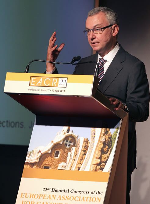 El director científico de la Unidad de Investigación de Terapia Molecular del Cáncer del hospital de la Vall d&#039;Hebron, Josep Baselga